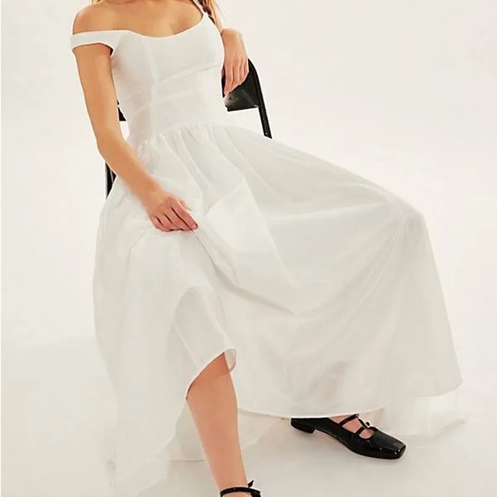 Hutch White Maxi Dress - Picture 3 of 13